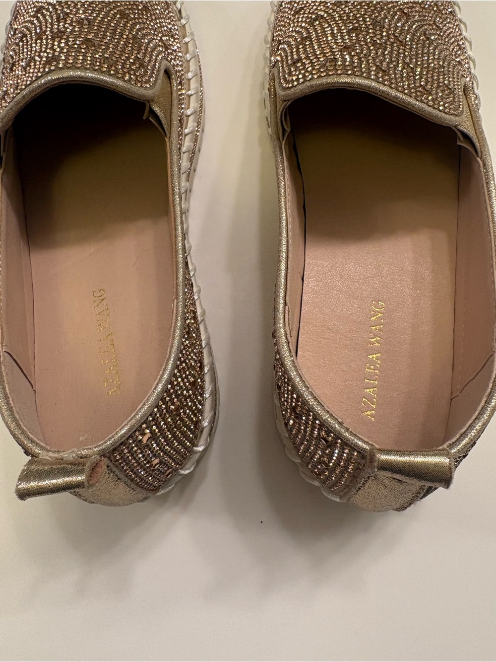 NIB Azalea Wang Brittany Rose Gold Rhinestone Sneakers Size 9 - Picture 7 of 13